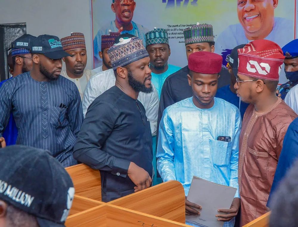 Young Nigerians collaborating